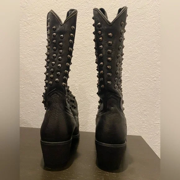 NWOT Steve Madden ✨ Studded Dark Brown 🤎Hayward Western 🤠 Heeled Boots 👢 - Picture 5 of 8